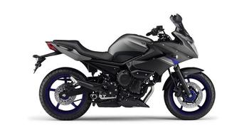 2013-Yamaha-XJ6-Diversion-EU-Race-Blu-Studio-002.jpg