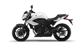 2013-Yamaha-XJ6-EU-Competition-White-Studio-006.jpg